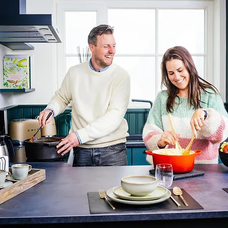 Plopsaland Village Дом отдыха *