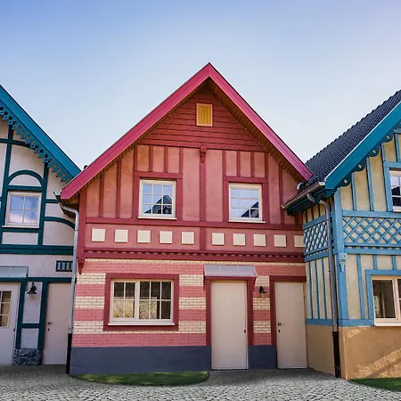 בית נופש Plopsaland Village *