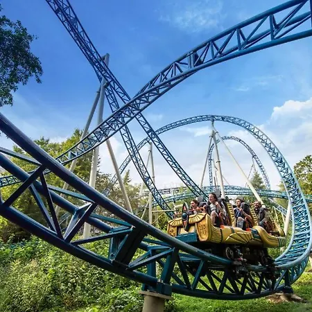 בית נופש Plopsaland Village *